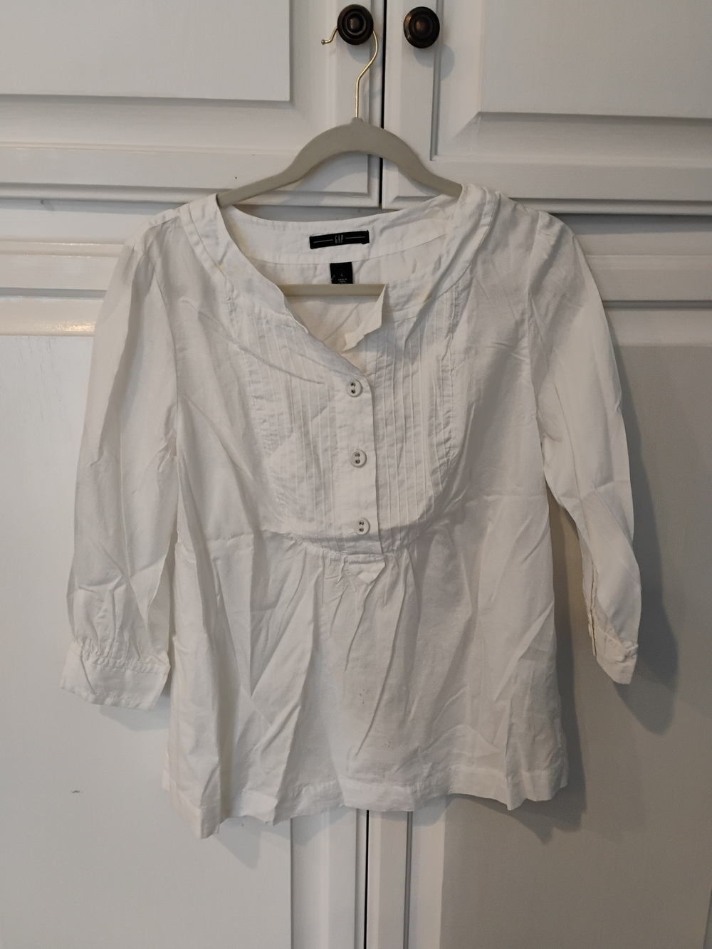 GAP White Pintuck Button-Front Peasant Blouse